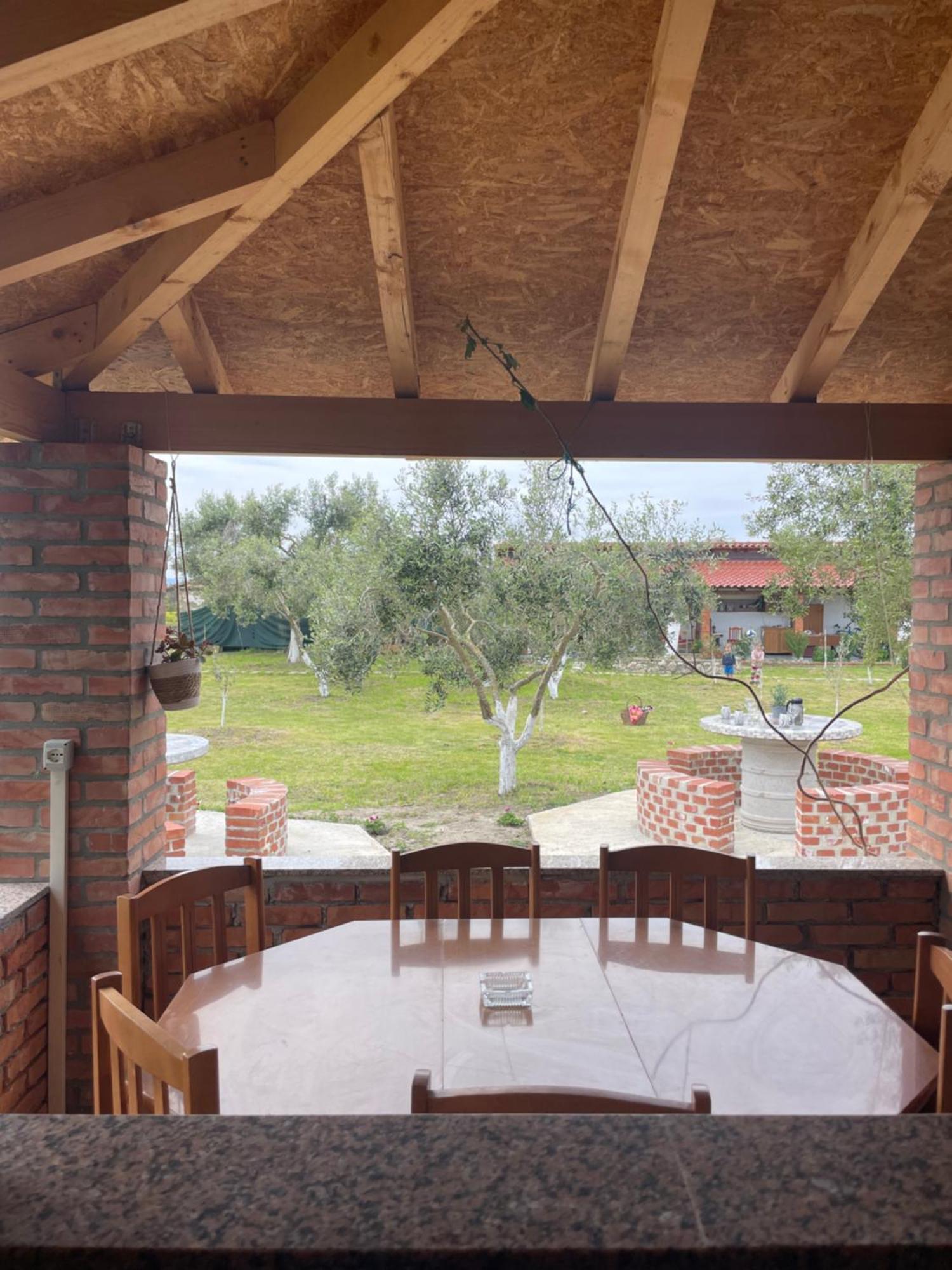 Diarla's 2 Casa de Férias Fier